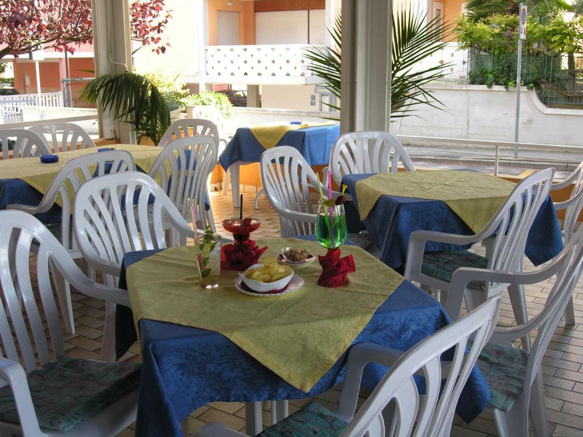 Hotel Garni Tahiti Bibione Eksteriør billede